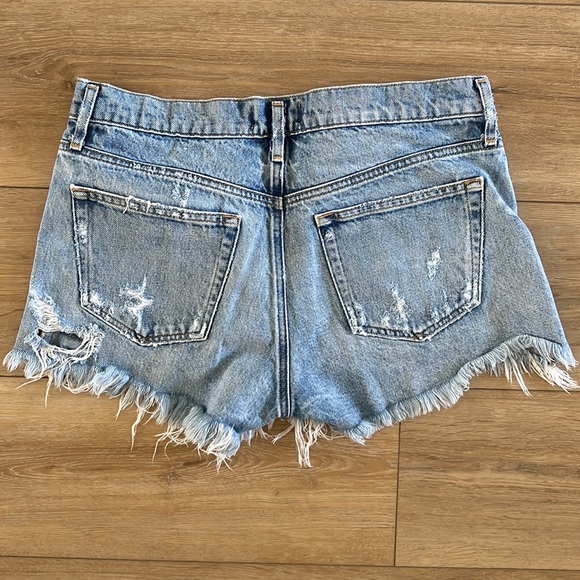 AGOLDE Parker Vintage Cutoff Shorts size 27 - Picture 3 of 4